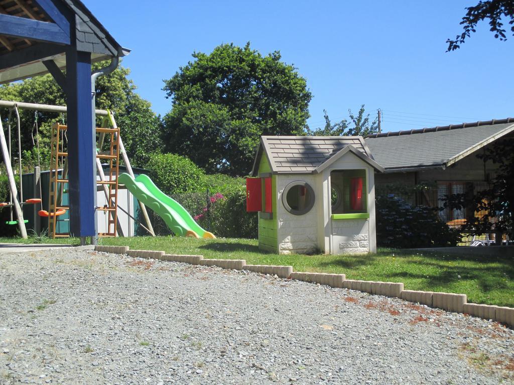 Le Clos Des Fontaines Plouër-sur-Rance Buitenkant foto